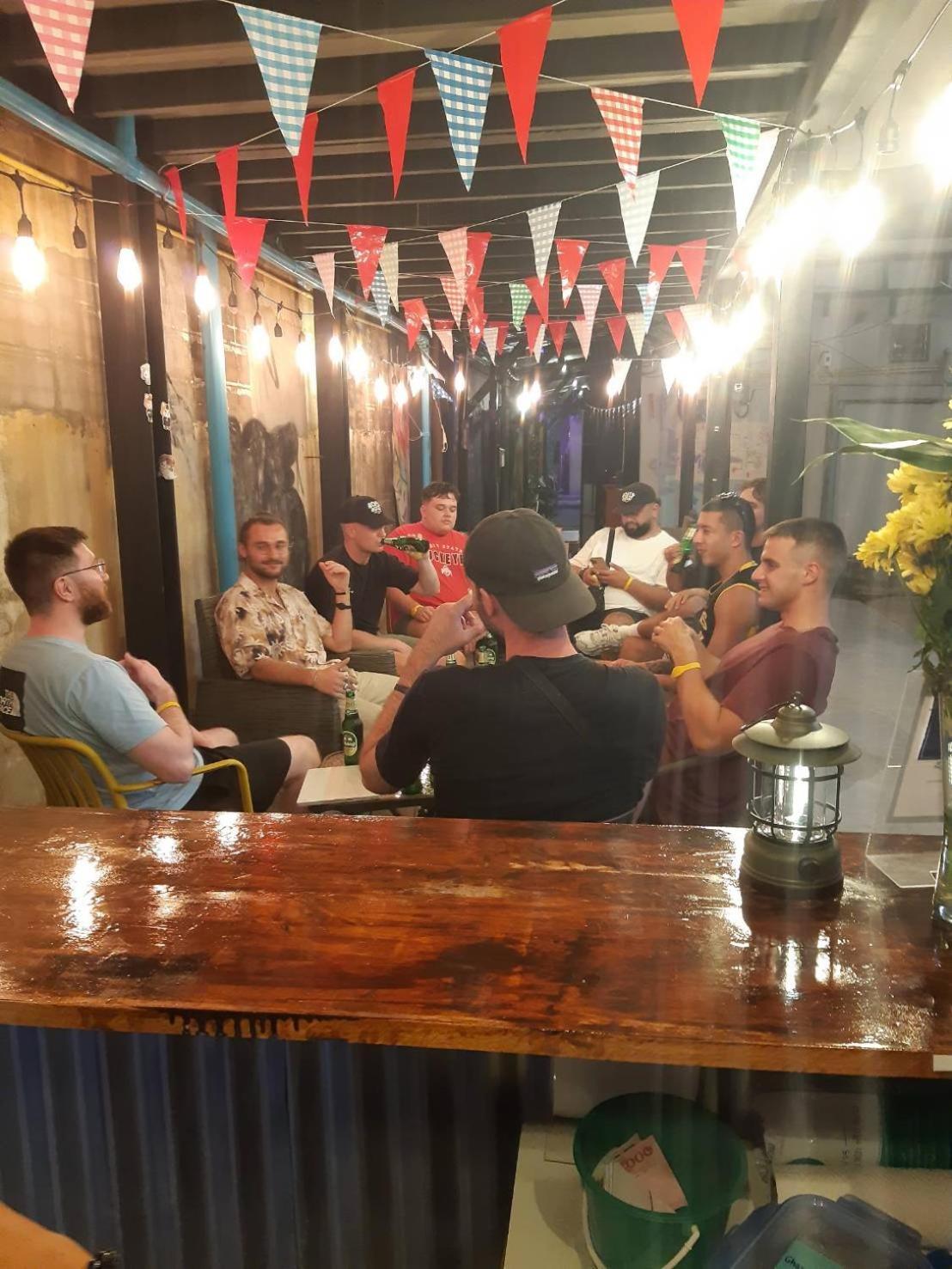 Area81 Hideout Hostel Bangkok Esterno foto